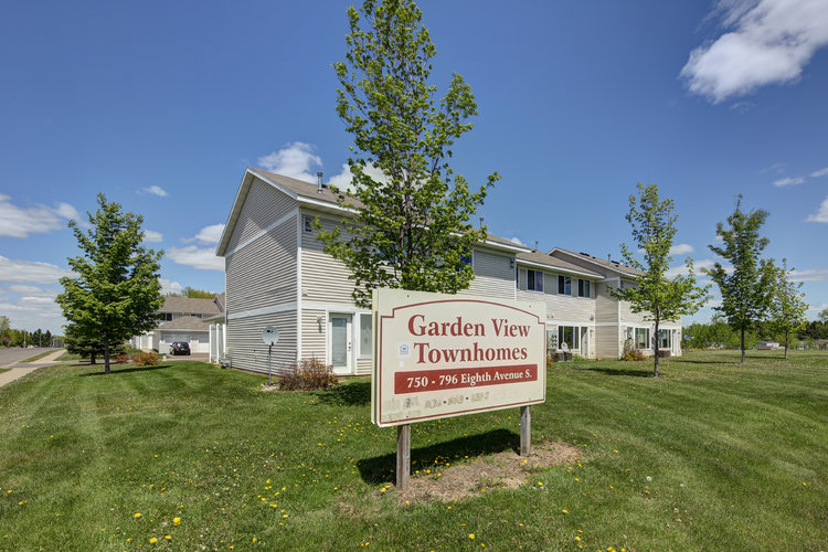 Garden View Townhomes sign.jpg